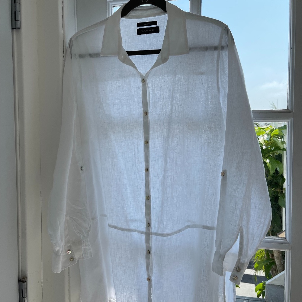 Tahari button up Top/Cover-up